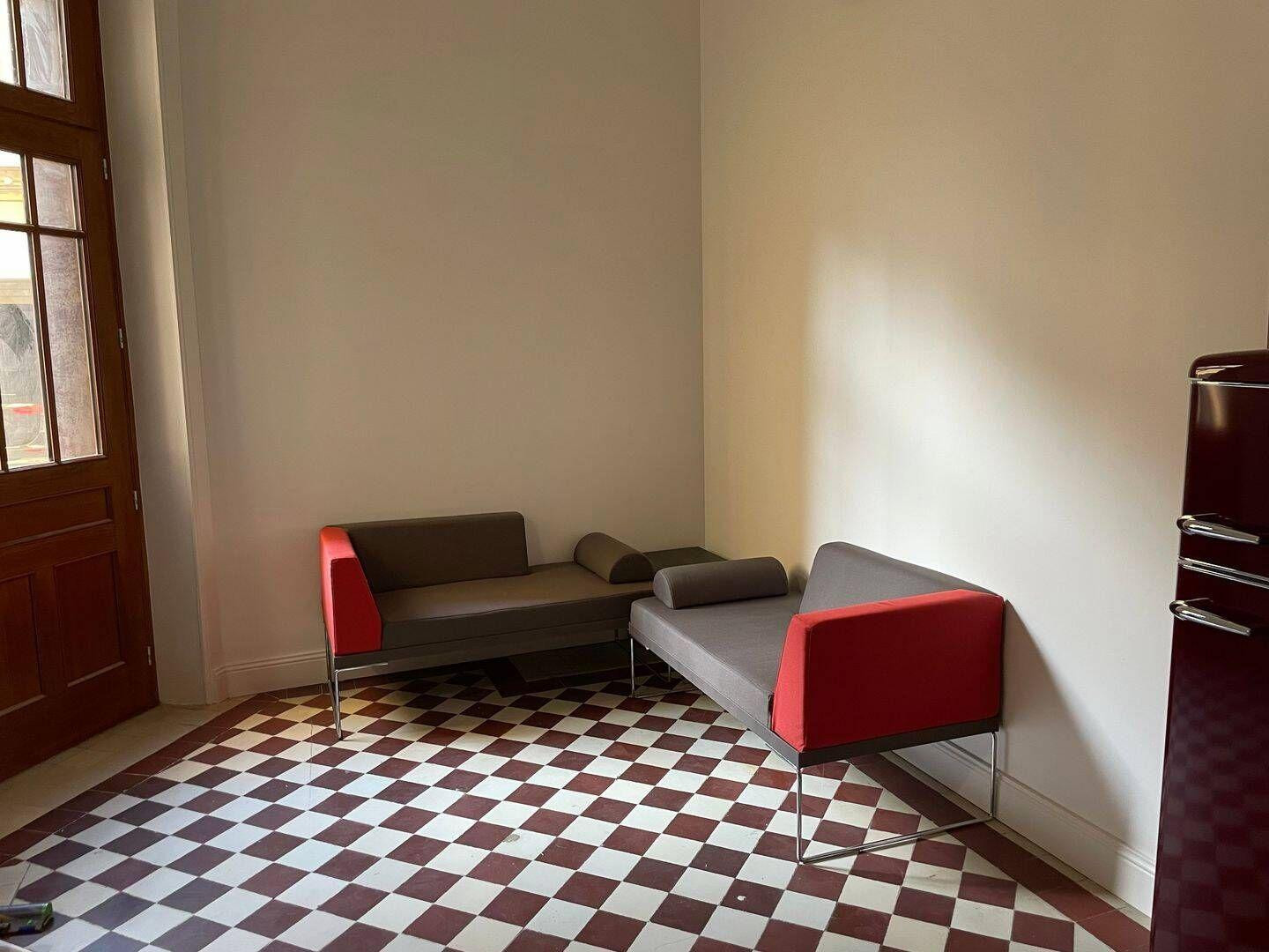 
                                                Location
                                                 Beau studio 37m² neuf sur cours