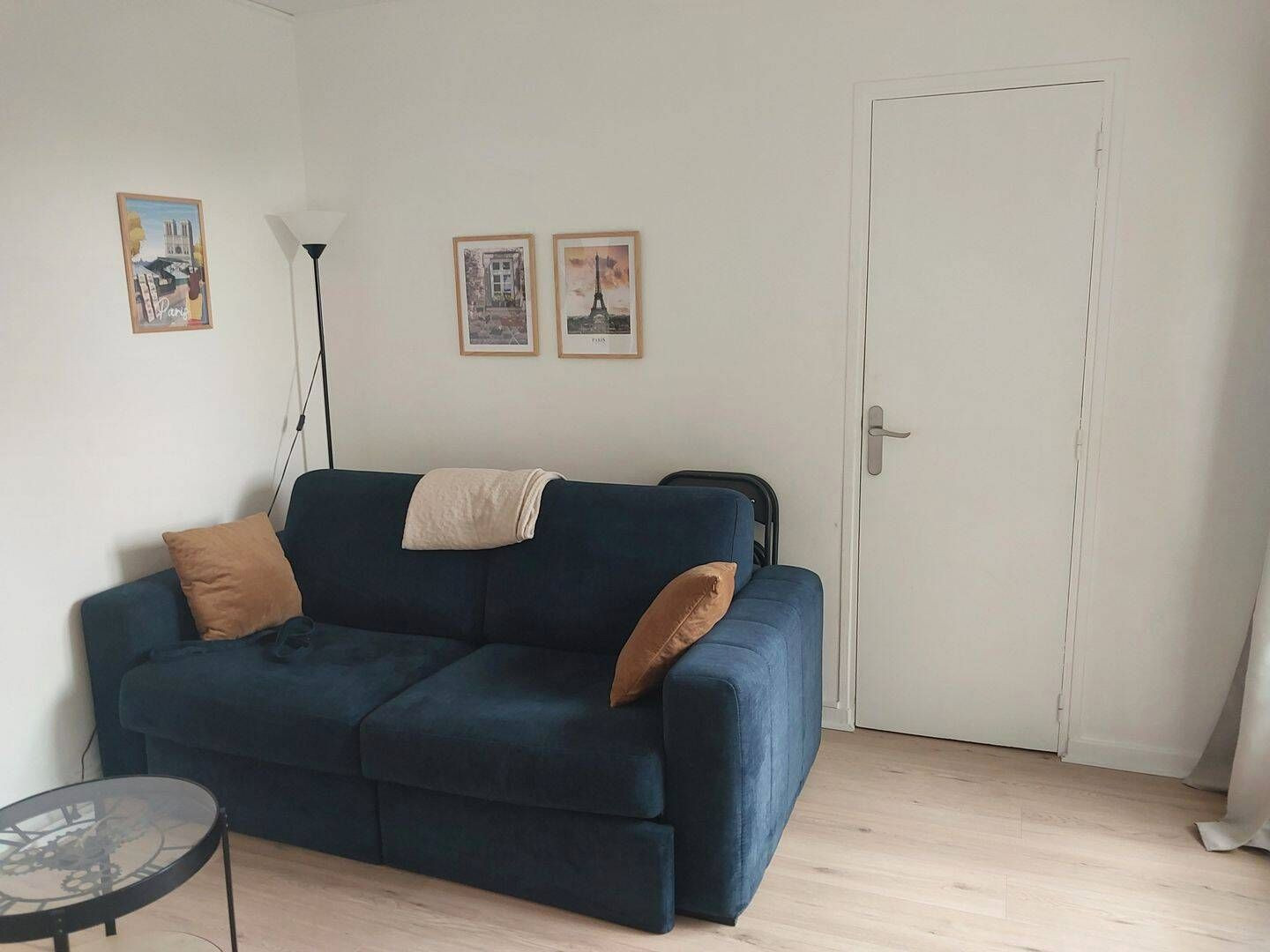 
                                                Location
                                                 Beau studio 39m² avec balcon face à la Seine