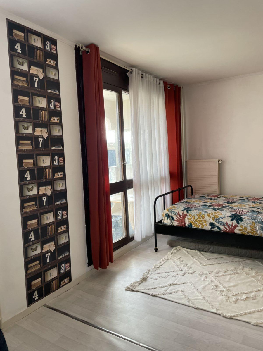 
                                                Location
                                                 Beau studio 41m² lumineux balcon exposé Sud