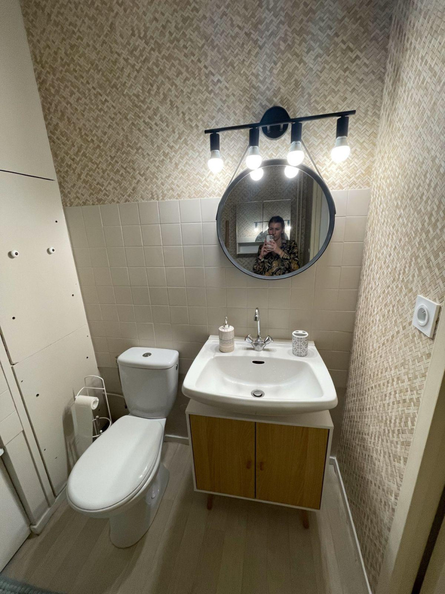 
                                                Location
                                                 Beau studio 41m² lumineux balcon exposé Sud