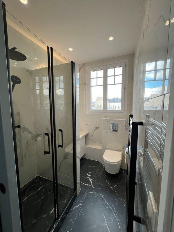 
                                                Location
                                                 Beau studio au cœur Paris 17eme