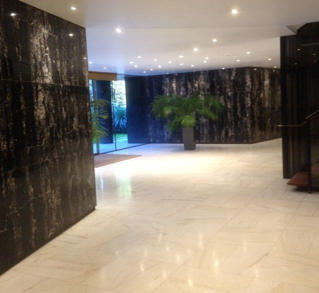 
                                                Location
                                                 Beau studio calme et lumineux, immeuble standing