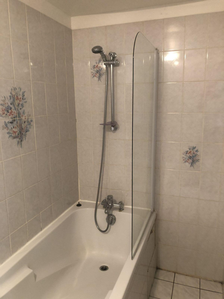 
                                                Location
                                                 Beau studio Canut - Rue des chartreux Crois-Rousse