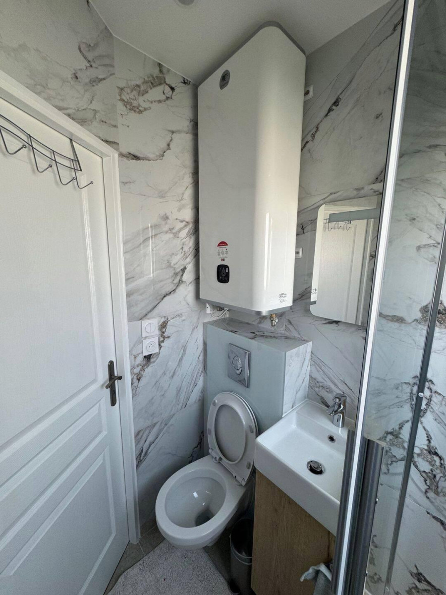 
                                                Location
                                                 Beau studio cosy 18m² Place Victor Hugo