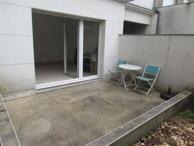 
                                                Location
                                                 Beau studio de 21 m² avec jardin et terrasse