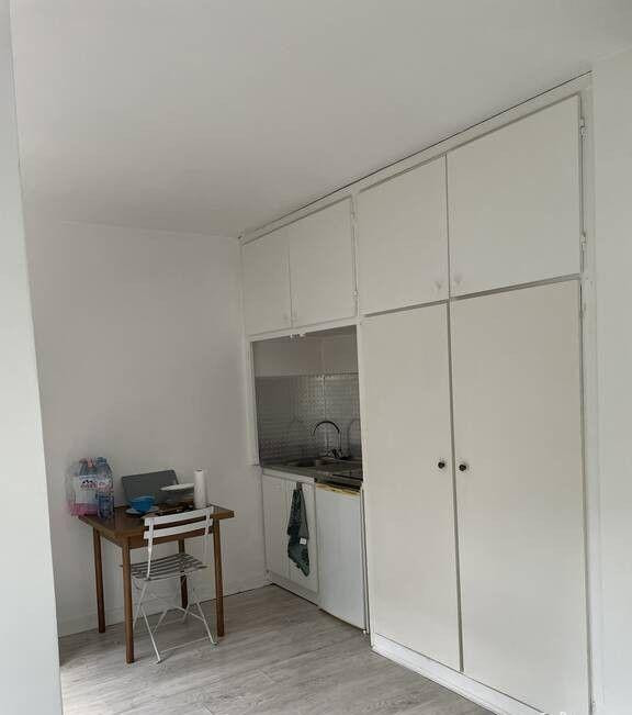 
                                                Location
                                                 Beau studio de 26 m² avec balcon sans vis-à-vis