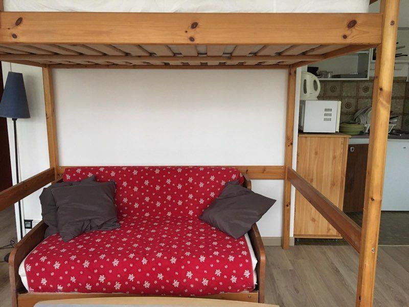 
                                                Location
                                                 Beau studio de 30m² refait à neuf