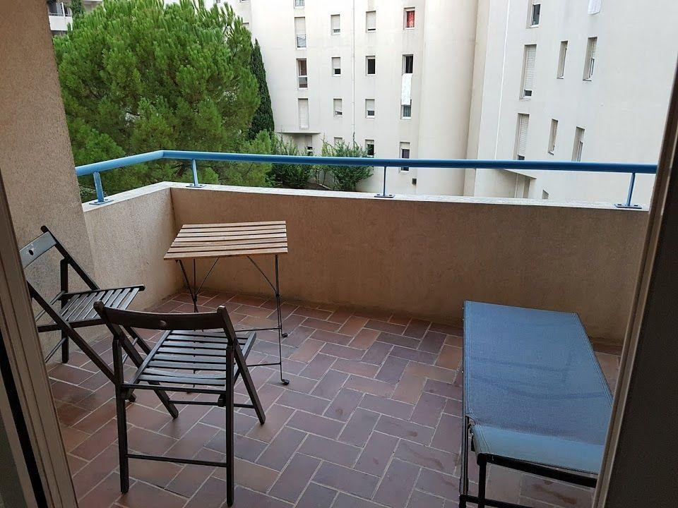 
                                                Location
                                                 Beau studio de 33m² meublé avec terrasse