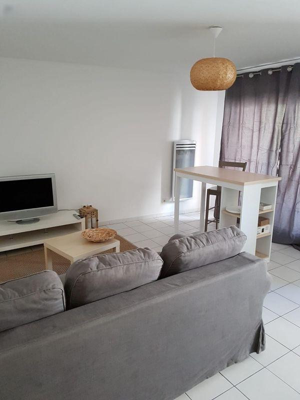 
                                                Location
                                                 Beau studio de 33m² meublé avec terrasse