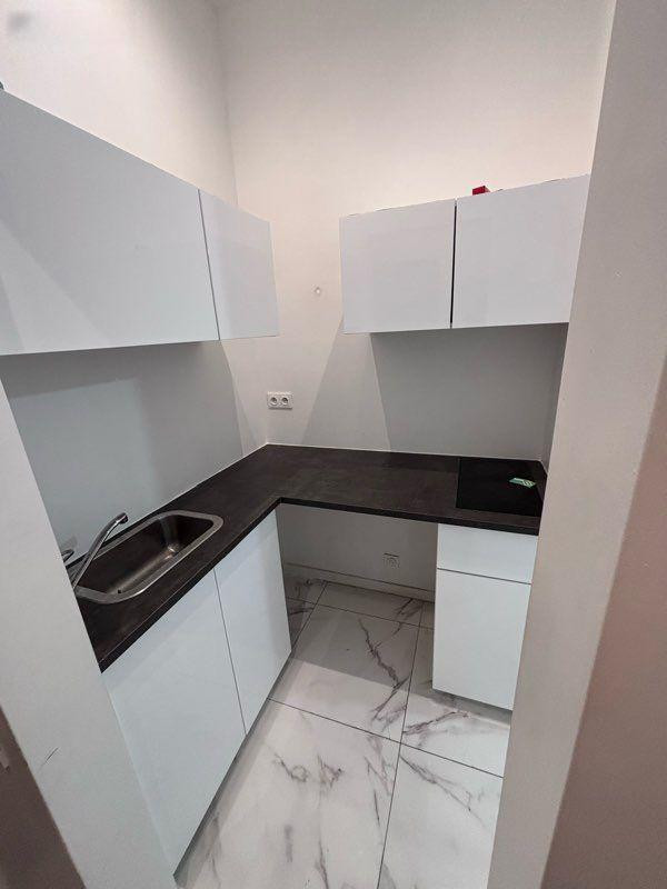 
                                                Location
                                                 Beau studio de17m2  EN FACE DU RER C