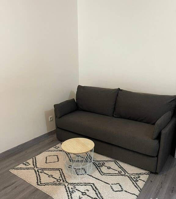 
                                                Colocation
                                                 Beau studio entièrement meublé 31m²