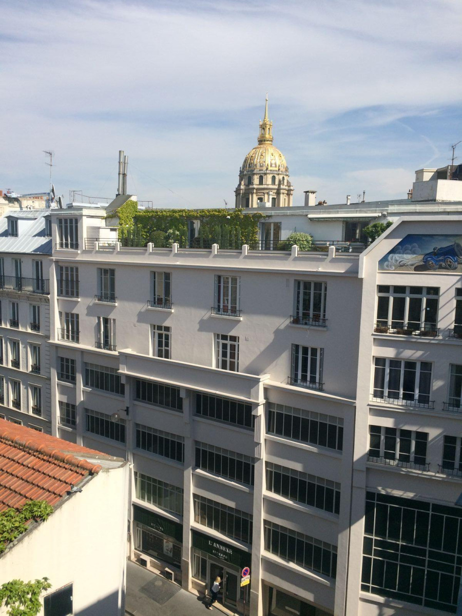 
                                                Location
                                                 Beau studio entre École Militaire et Invalides