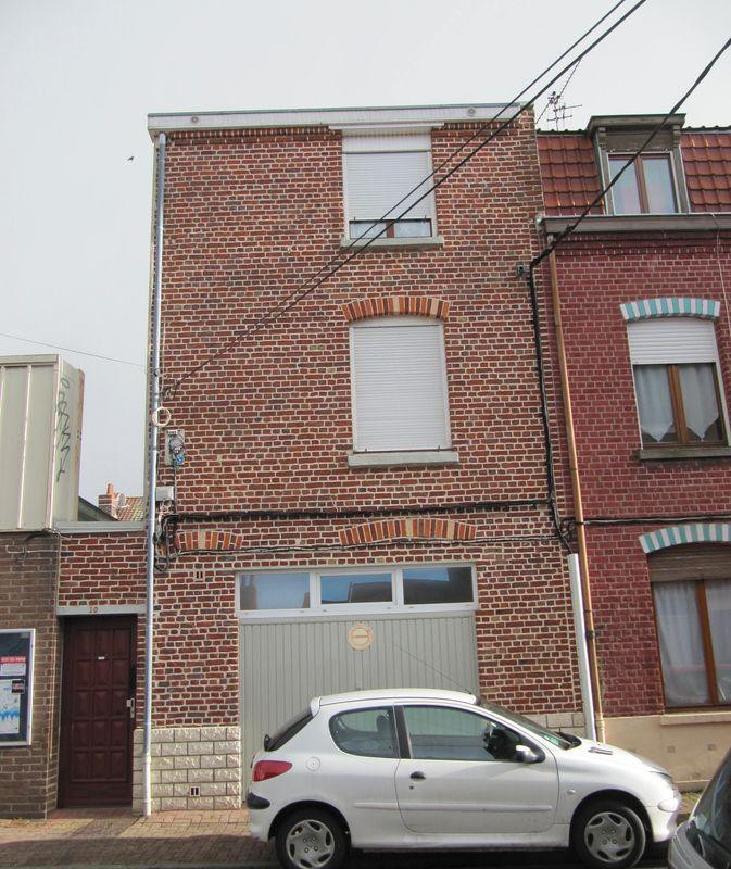 
                                                Location
                                                 Beau studio étudiant 14m²