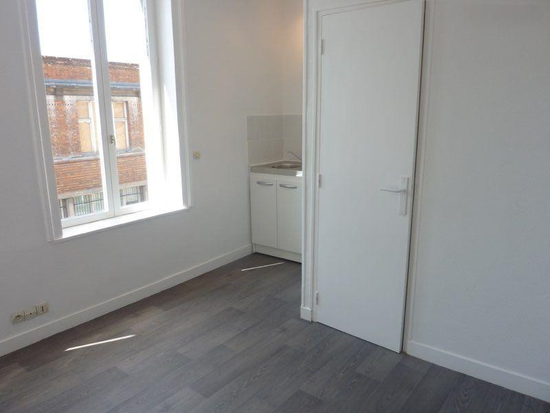 
                                                Location
                                                 Beau studio F1bis 23m²