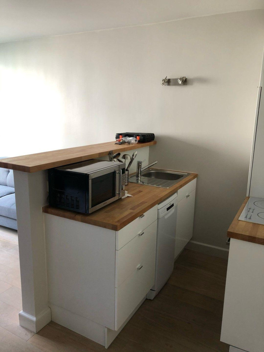 
                                                Location
                                                 Beau studio/F1Bis meublé 31m² avec balcon