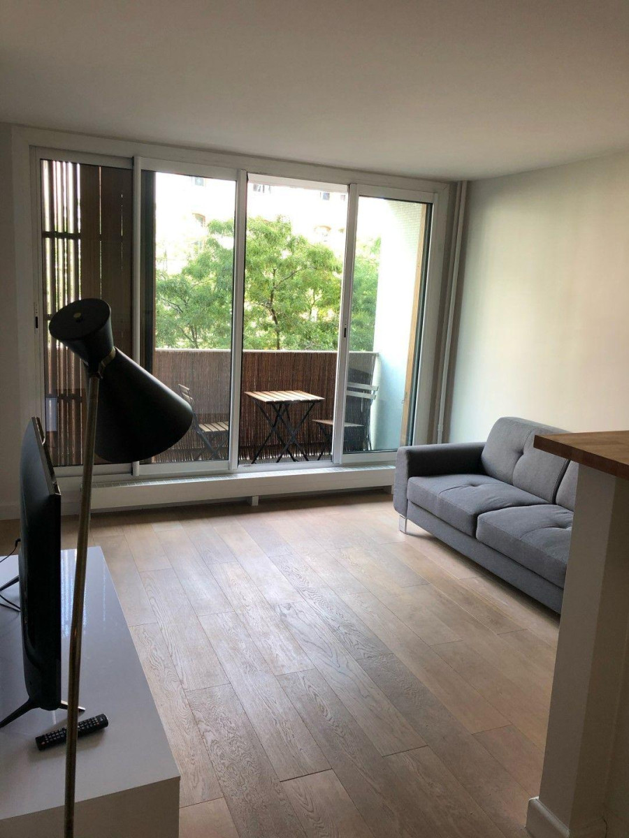 
                                                Location
                                                 Beau studio/F1Bis meublé 31m² avec balcon
