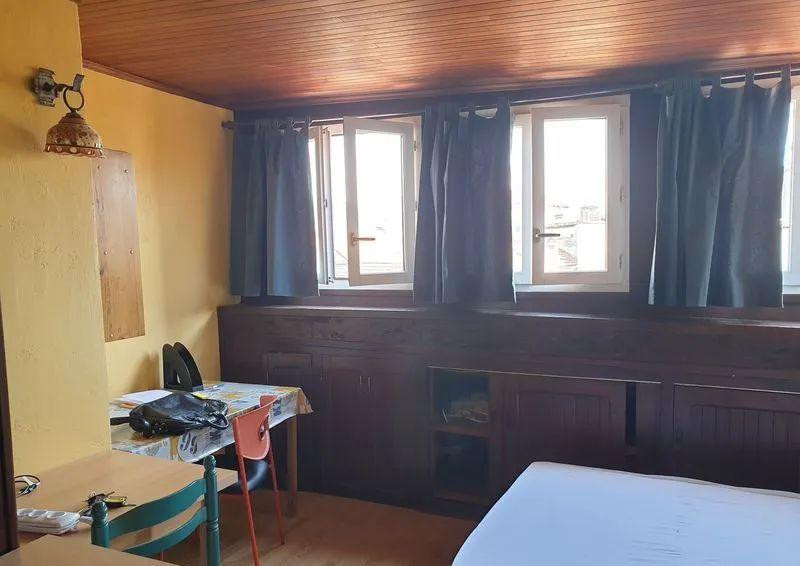 
                                                Location
                                                 Beau studio lumineux meublé 19m2 idéal étudiant