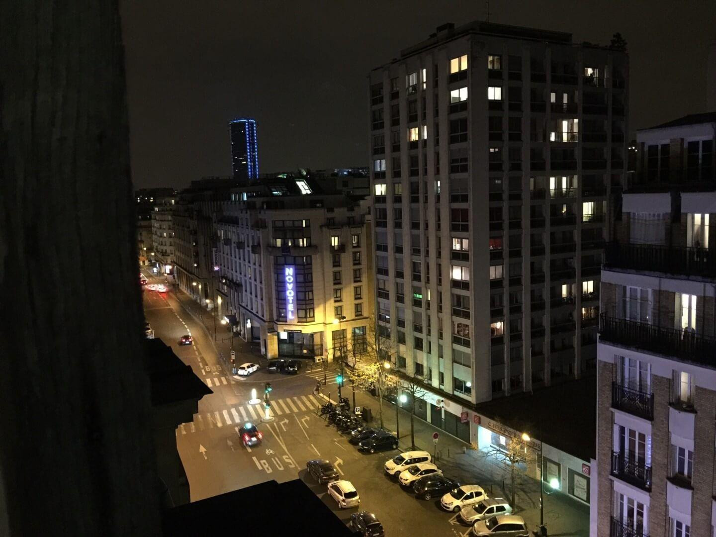 
                                                Location
                                                 Beau studio meublé 10m² vue sur les toits