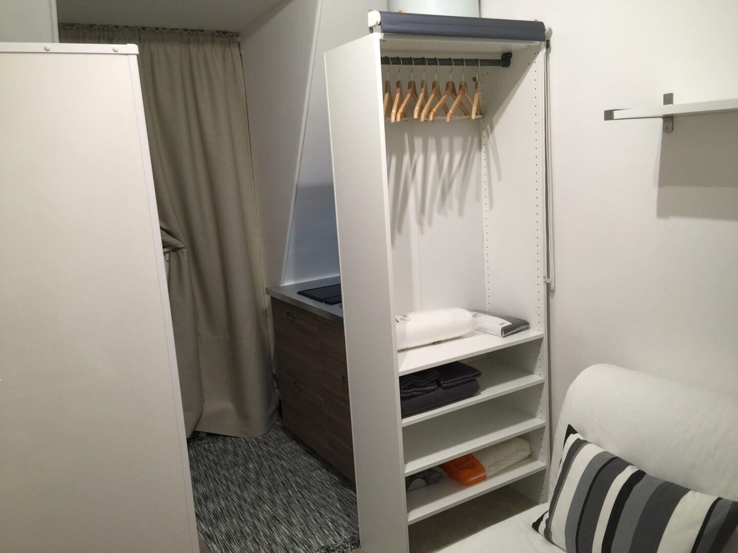 
                                                Location
                                                 Beau studio meublé 10m² vue sur les toits
