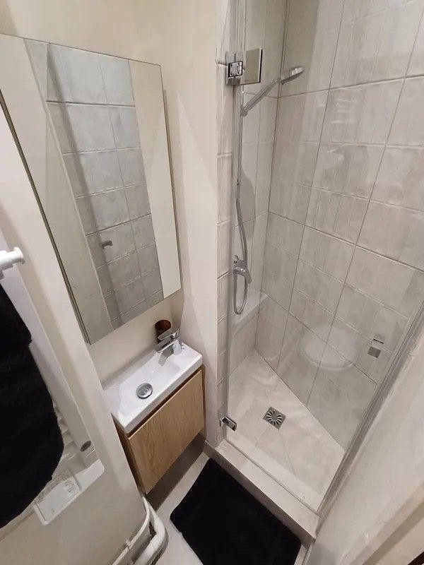 
                                                Location
                                                 Beau studio meublé 11m² Clichy Cosy Nest