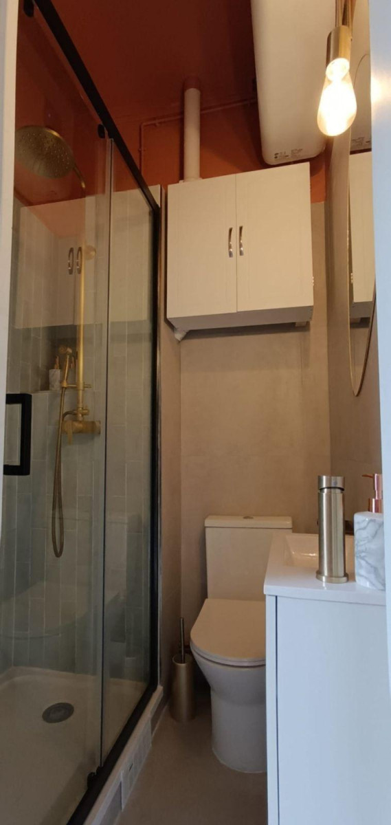 
                                                Location
                                                 Beau studio meublé 14m²