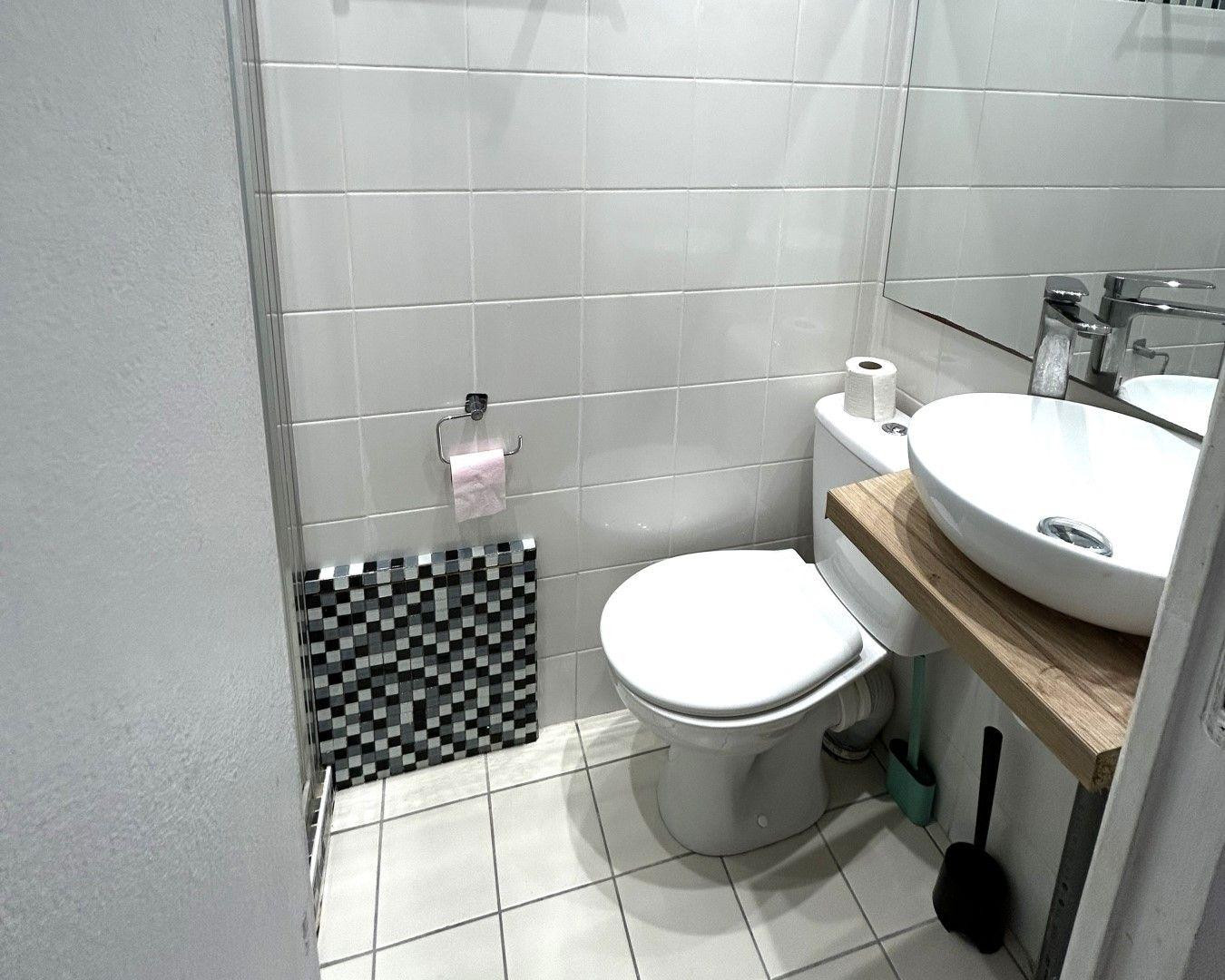 
                                                Location
                                                 Beau studio meublé 14m² lumineux et bien agencé