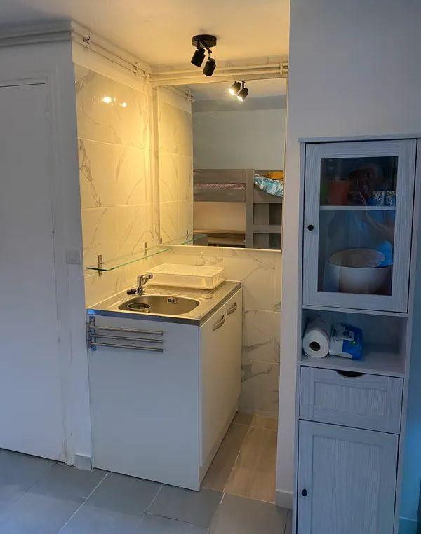 
                                                Location
                                                 Beau studio meublé 15m2 Prado