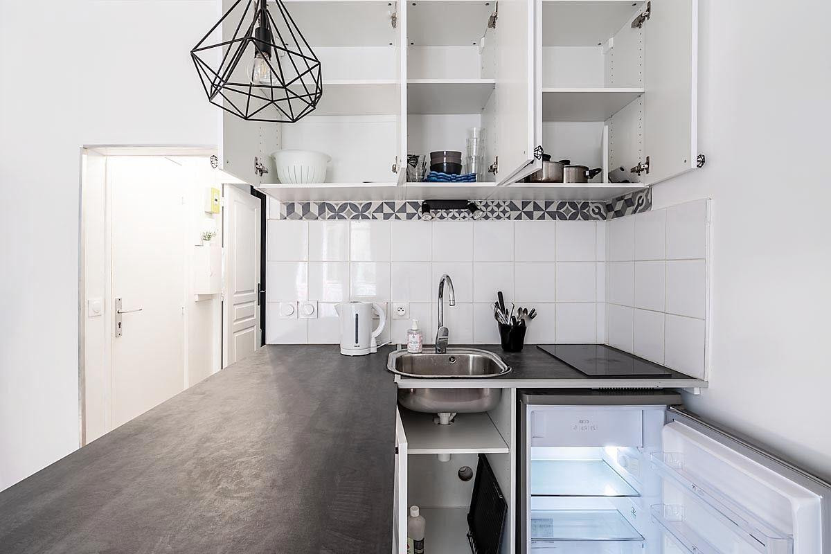 
                                                Location
                                                 Beau studio meublé 16m²