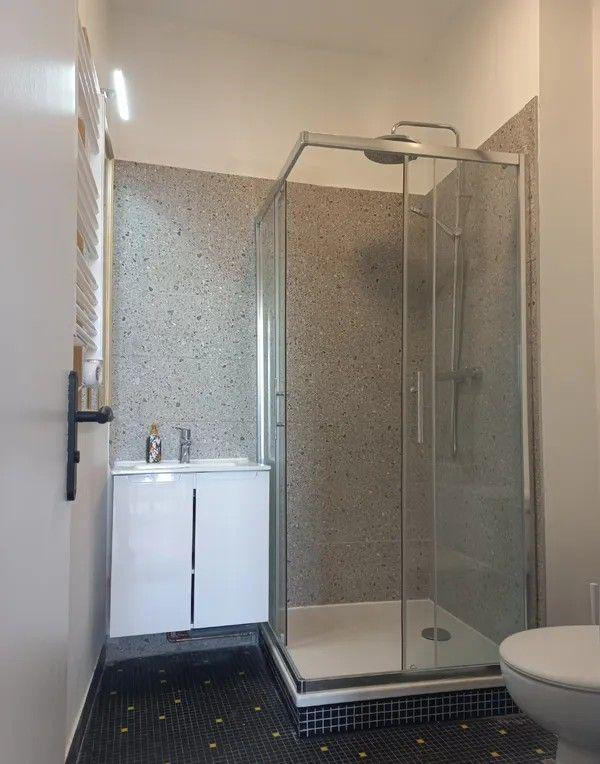
                                                Location
                                                 Beau studio meublé 16m² avec vue exceptionnelle