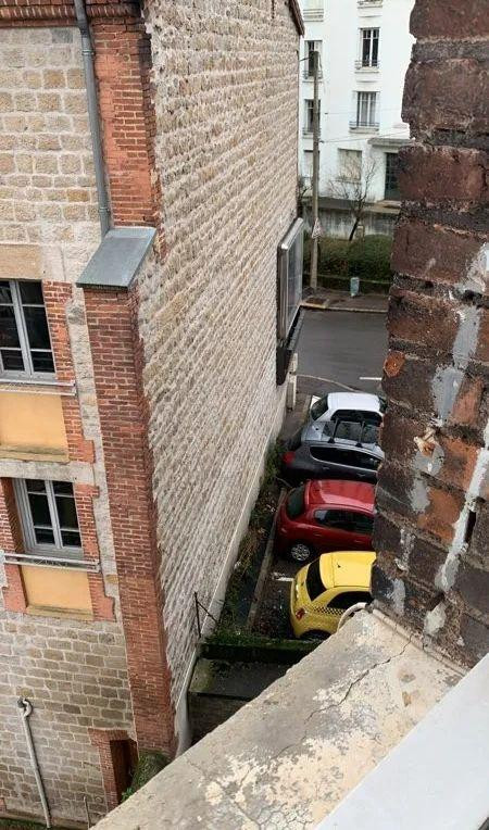 
                                                Location
                                                 Beau studio meublé 16m² centre ville