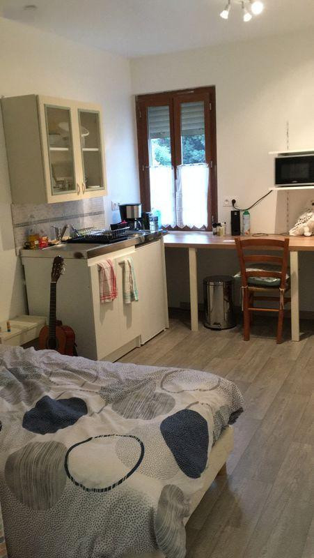 
                                                Location
                                                 Beau studio meublé 16m² idéal ETUDIANT