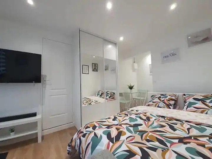 
                                                Location
                                                 Beau studio meublé 17m² cosy à Aulnay sous bois
