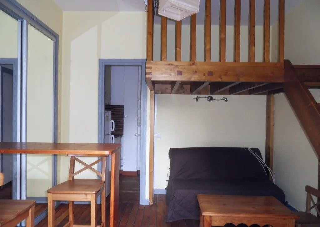 
                                                Location
                                                 Beau studio meublé 17m² quartier gare