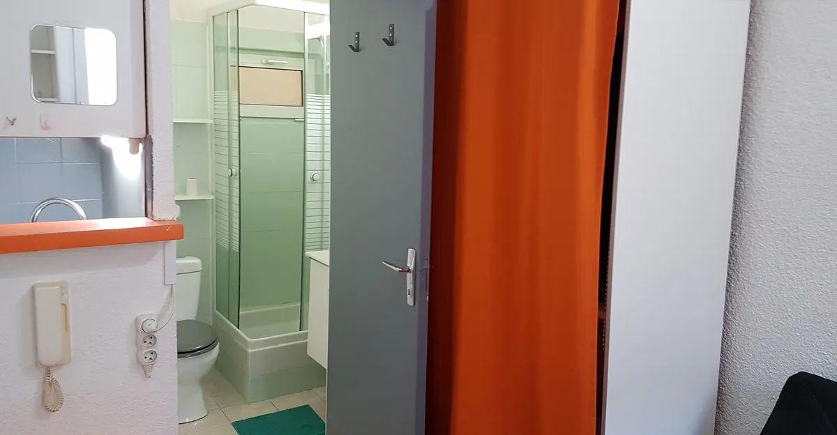 
                                                Location
                                                 Beau studio Meublé 17m2 Aix-en-Provence Centre