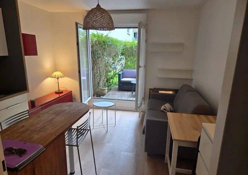 
                                                Location
                                                 Beau studio meublé 18m² avec terrasse