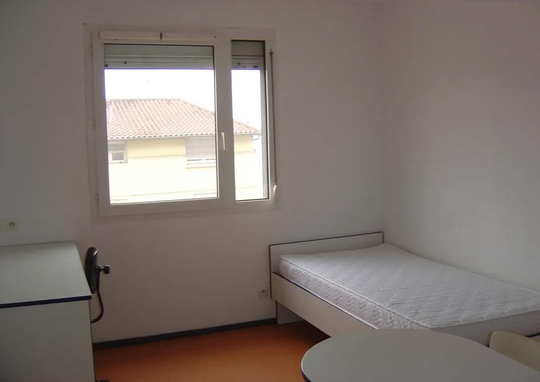 
                                                Location
                                                 Beau studio meublé 18m²  doua insa cnrs
