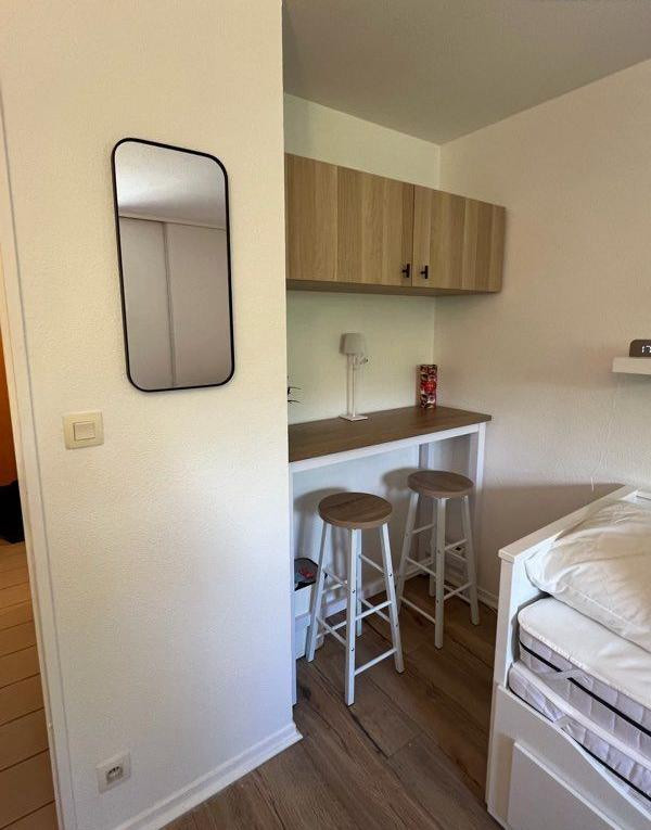 
                                                Location
                                                 Beau studio meublé 18m² lumineux et sans vis-à-vis