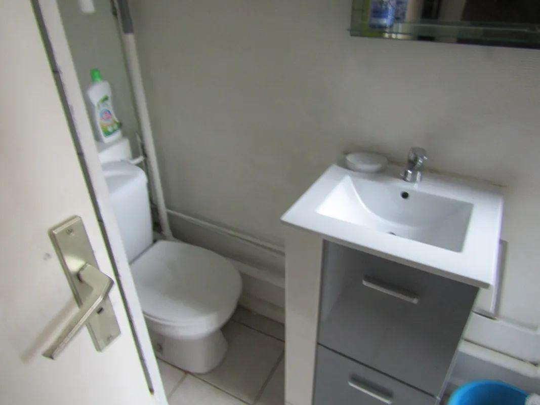 
                                                Location
                                                 Beau studio meublé 18m² Place des Vosges