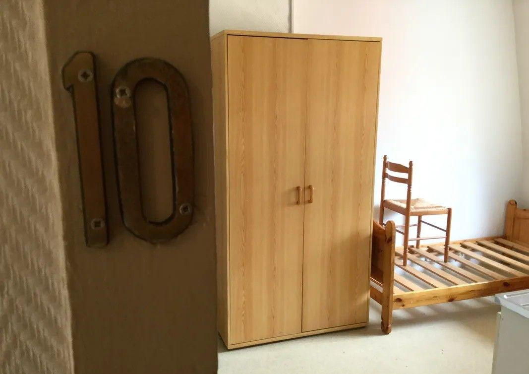 
                                                Location
                                                 Beau studio meublé 18m² tout confort