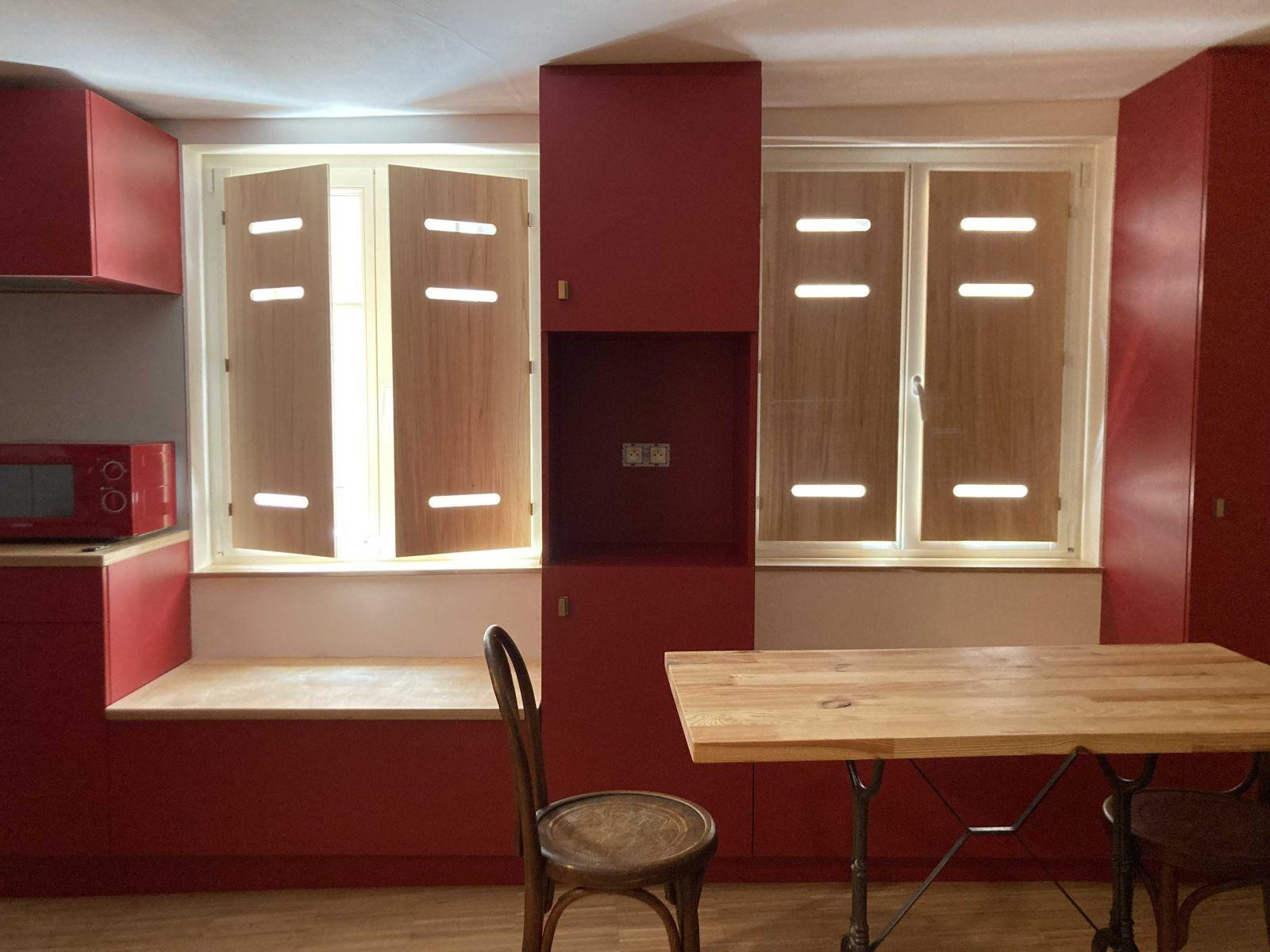 
                                                Location
                                                 Beau studio meublé 19 m²