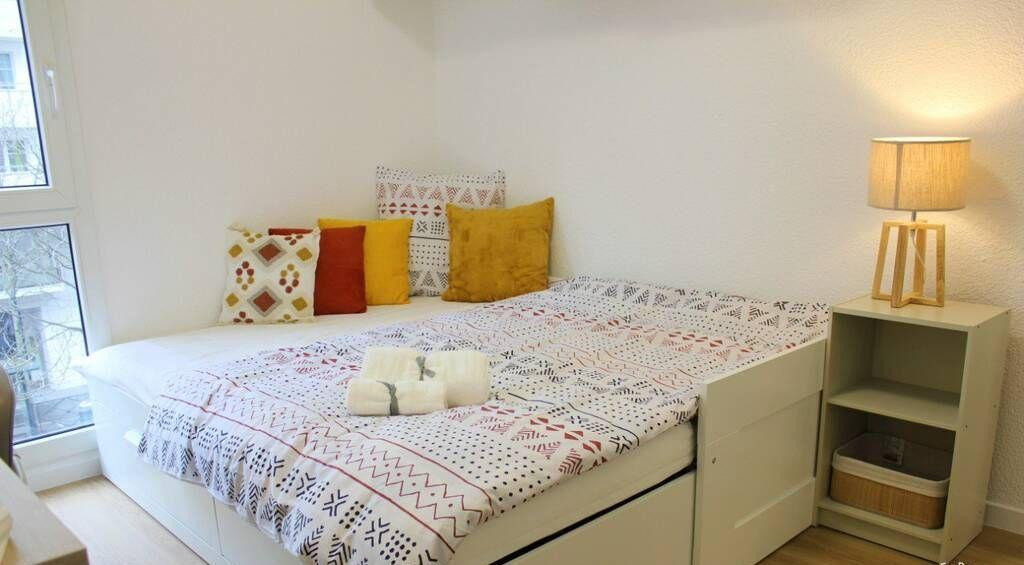 
                                                Location
                                                 Beau studio meublé 19 m² à Courbevoie