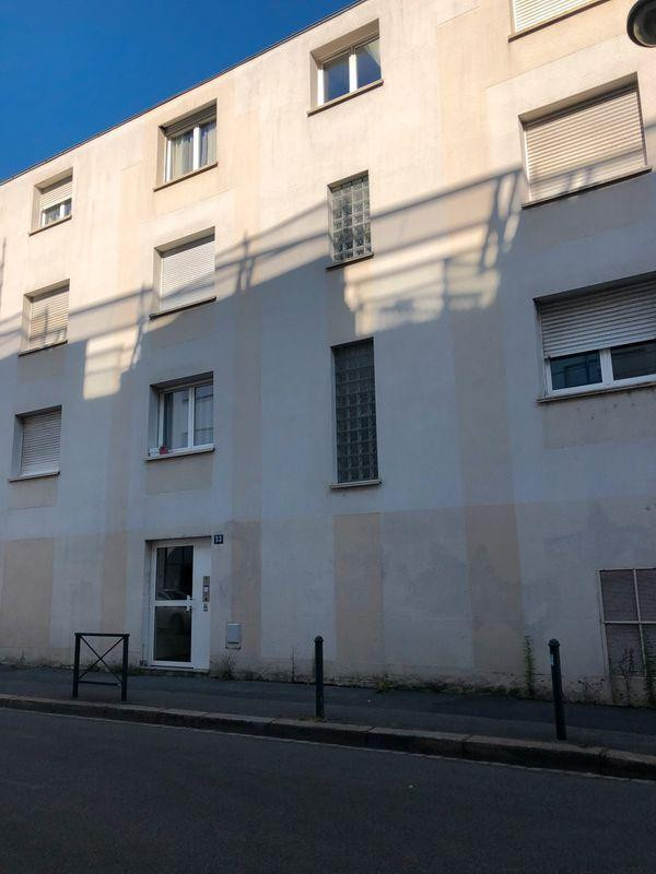 
                                                Location
                                                 Beau studio meublé 19m²  CHU cité des Congrès