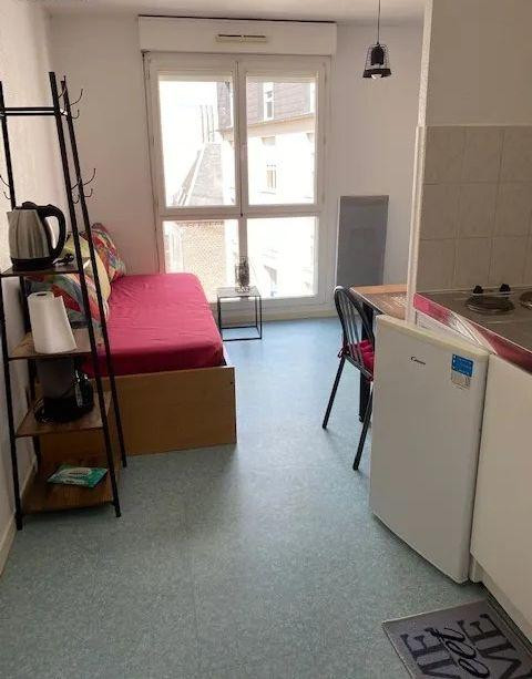 
                                                Location
                                                 Beau studio meublé 19m² idéal étudiant