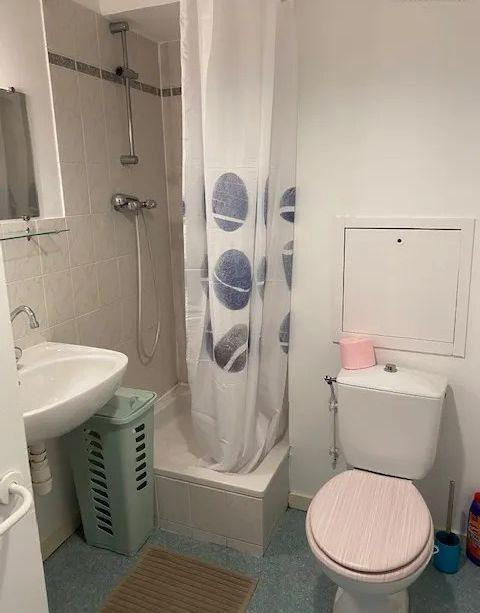 
                                                Location
                                                 Beau studio meublé 19m² idéal étudiant