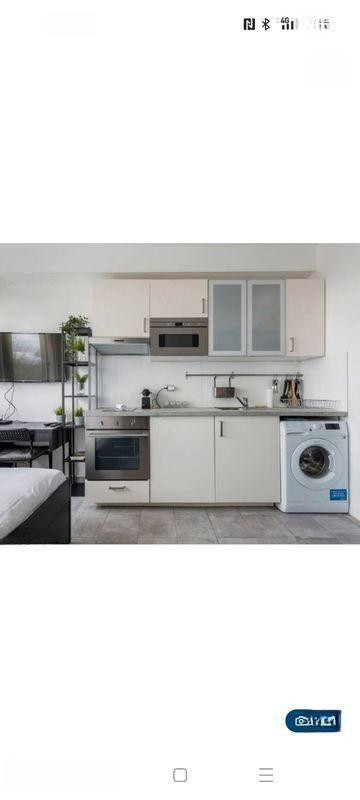 
                                                Location
                                                 Beau studio meublé 20m² au calme