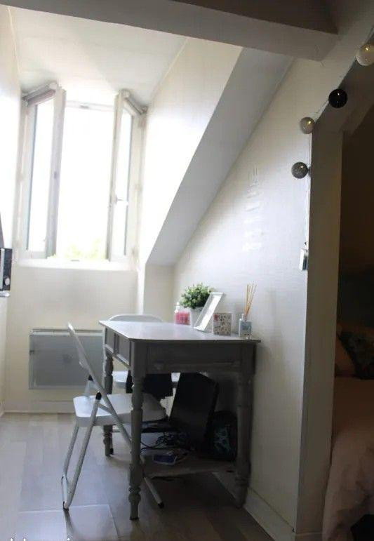 
                                                Location
                                                 Beau studio meublé 20m² au cœur du centre ville