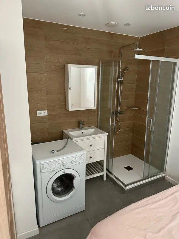 
                                                Location
                                                 Beau studio meublé 20m² avec terrasse