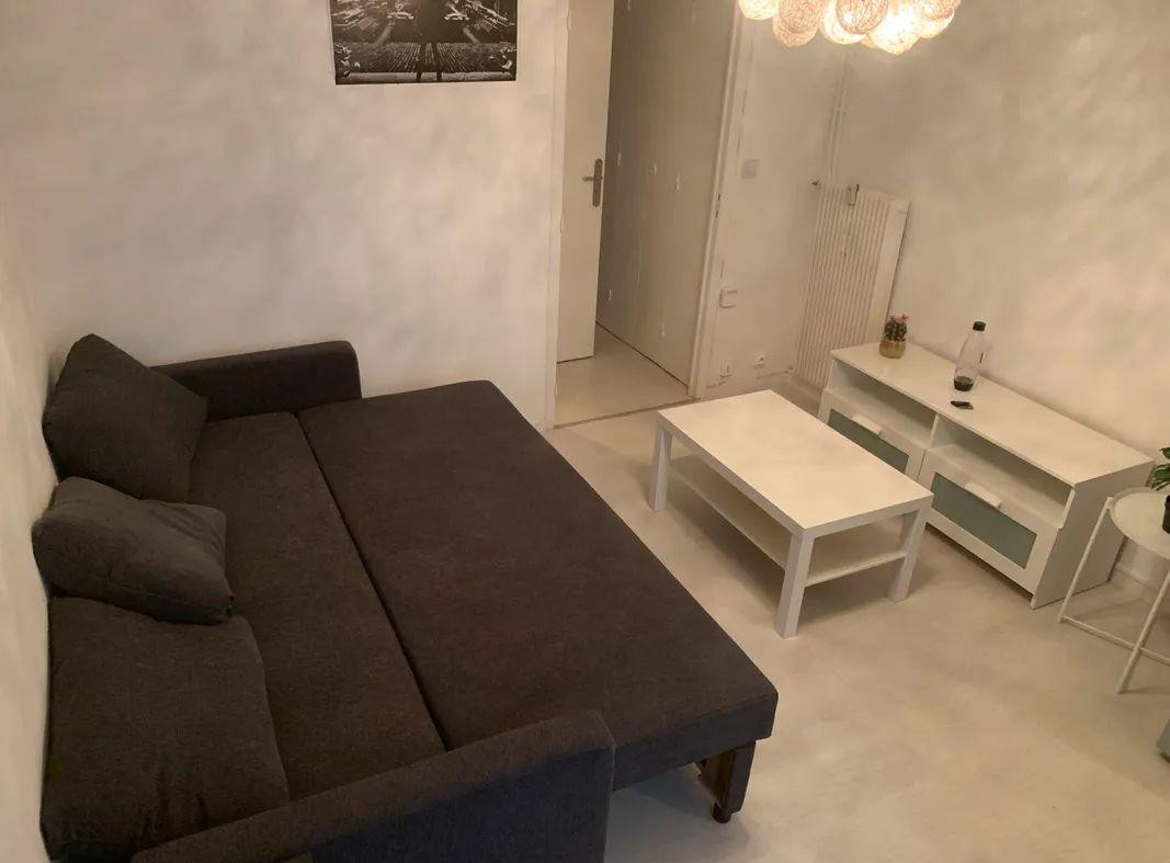 
                                                Location
                                                 Beau studio meublé 20m² avenue du Père Soulas