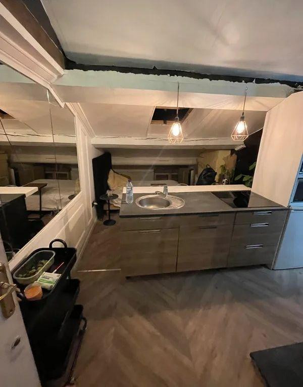 
                                                Location
                                                 Beau studio meublé 20m² mansardé refait à neuf