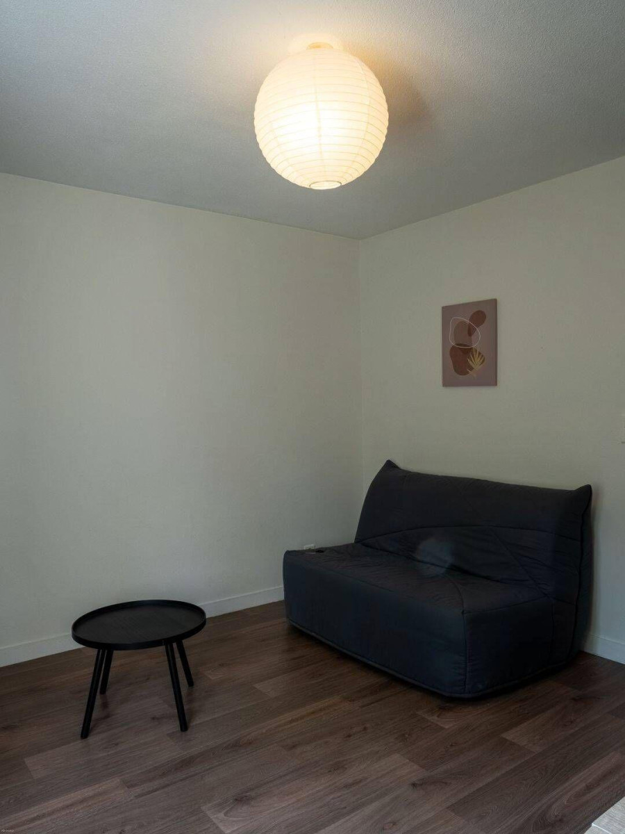 
                                                Location
                                                 Beau studio Meublé 20m²+ Parking + Local à vélo